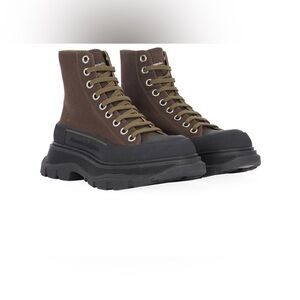 Alexander McQueen Women’s Tread Slick boots